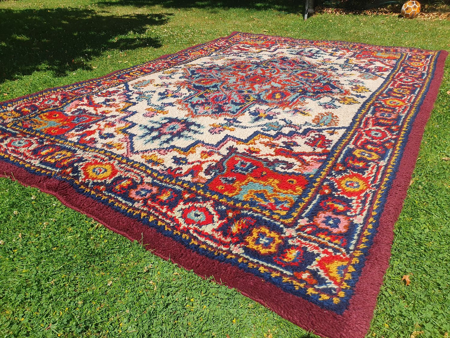 Handgeknoopt Oosters Smyrna tapijt.