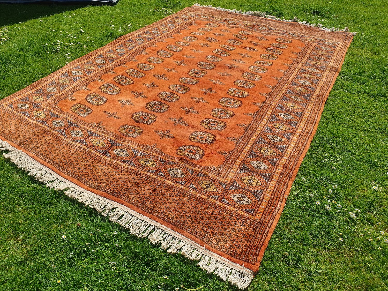 Prachtig handgeknoopt Oosters tapijt.