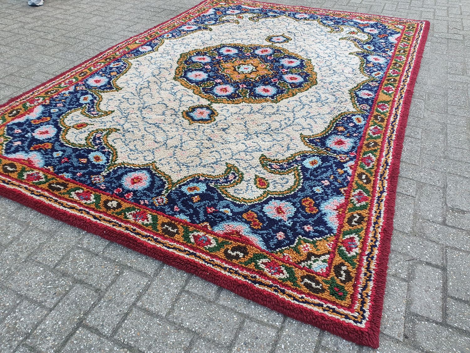 Handgeknoopt Oosters tapijt