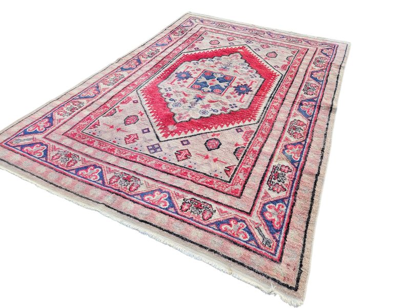 Handgeknoopt Oosters tapijt