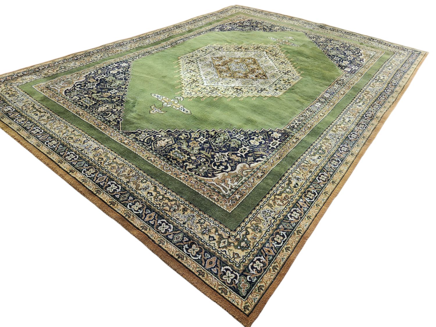 Prachtig groot vintage groen tapijt