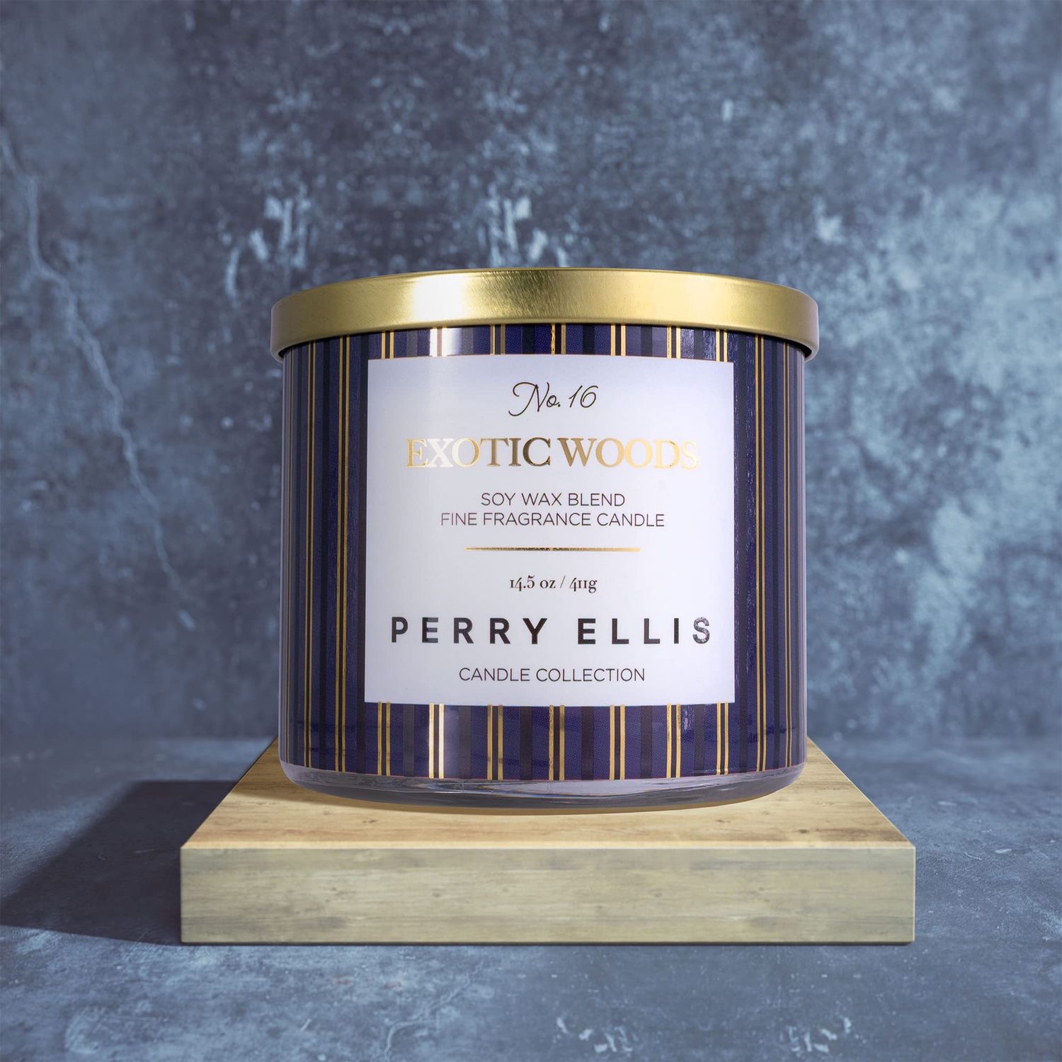 Perry Ellis Exotic Woods Candle 14.5oz