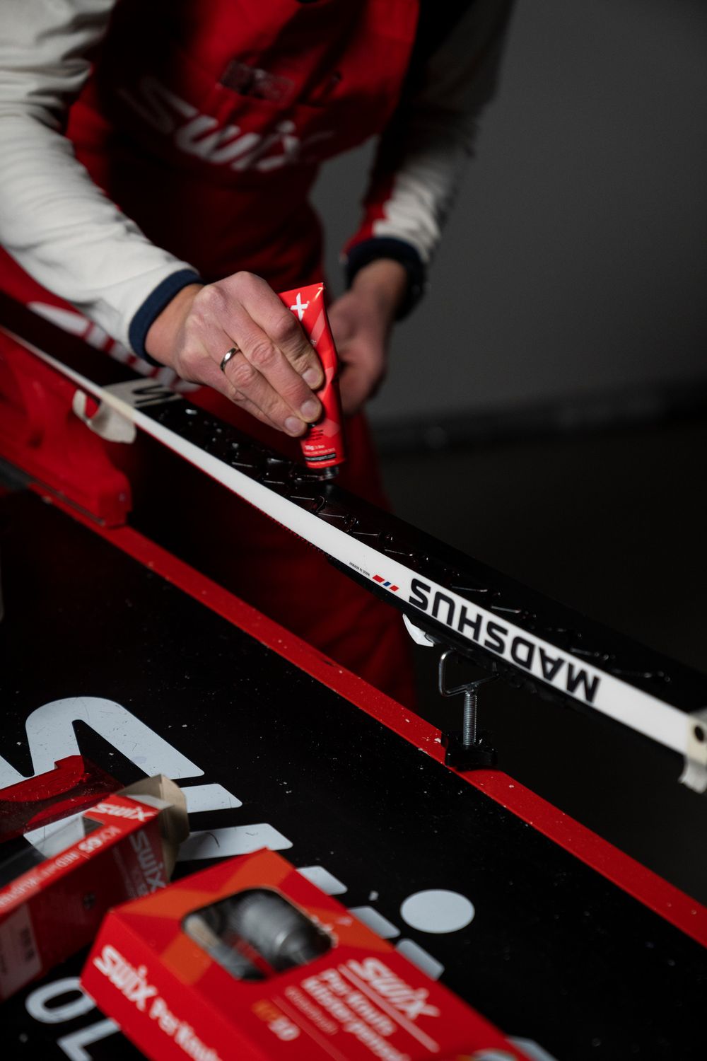 Cross-Country Kick Zone and Primer Application