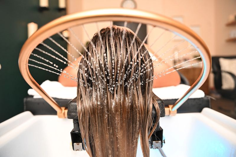 40min Elite Head & Scalp Treatment
