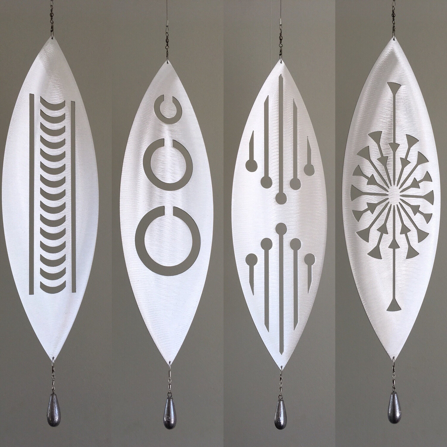 Swivel & Shine - Aluminium hanging Art Swivel & Shine - Aluminium hanging Art