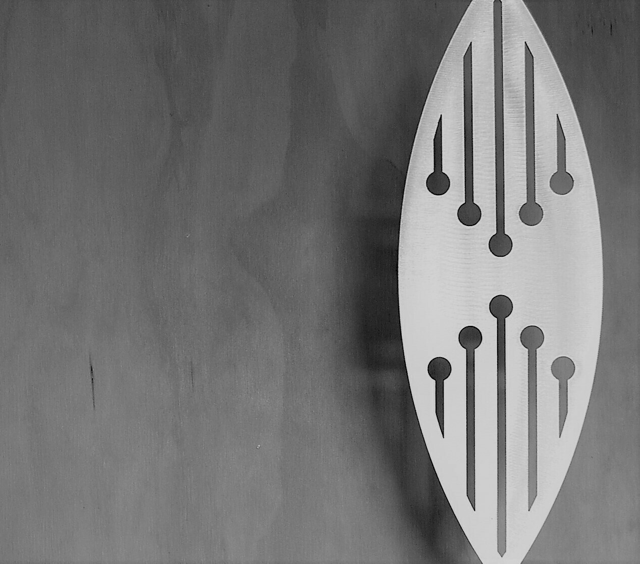 Aluminium Spear - Reflection