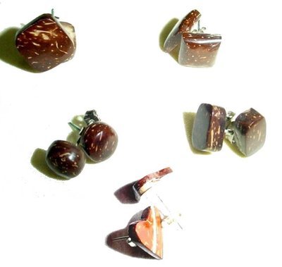 BOUCLES D&#39;OREILLES NOIX DE COCO