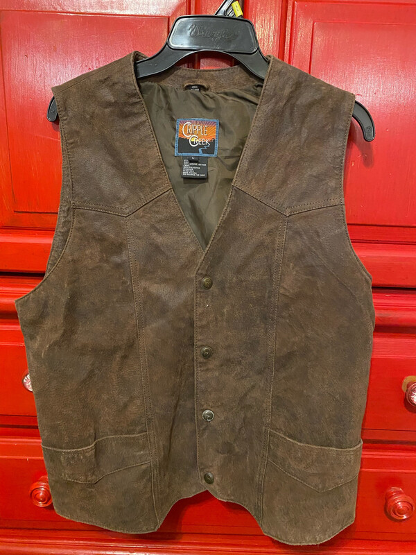 Cripple Creek Men’s Snap Button Leather Vest Cripple Creek Men’s Snap Button Leather Vest