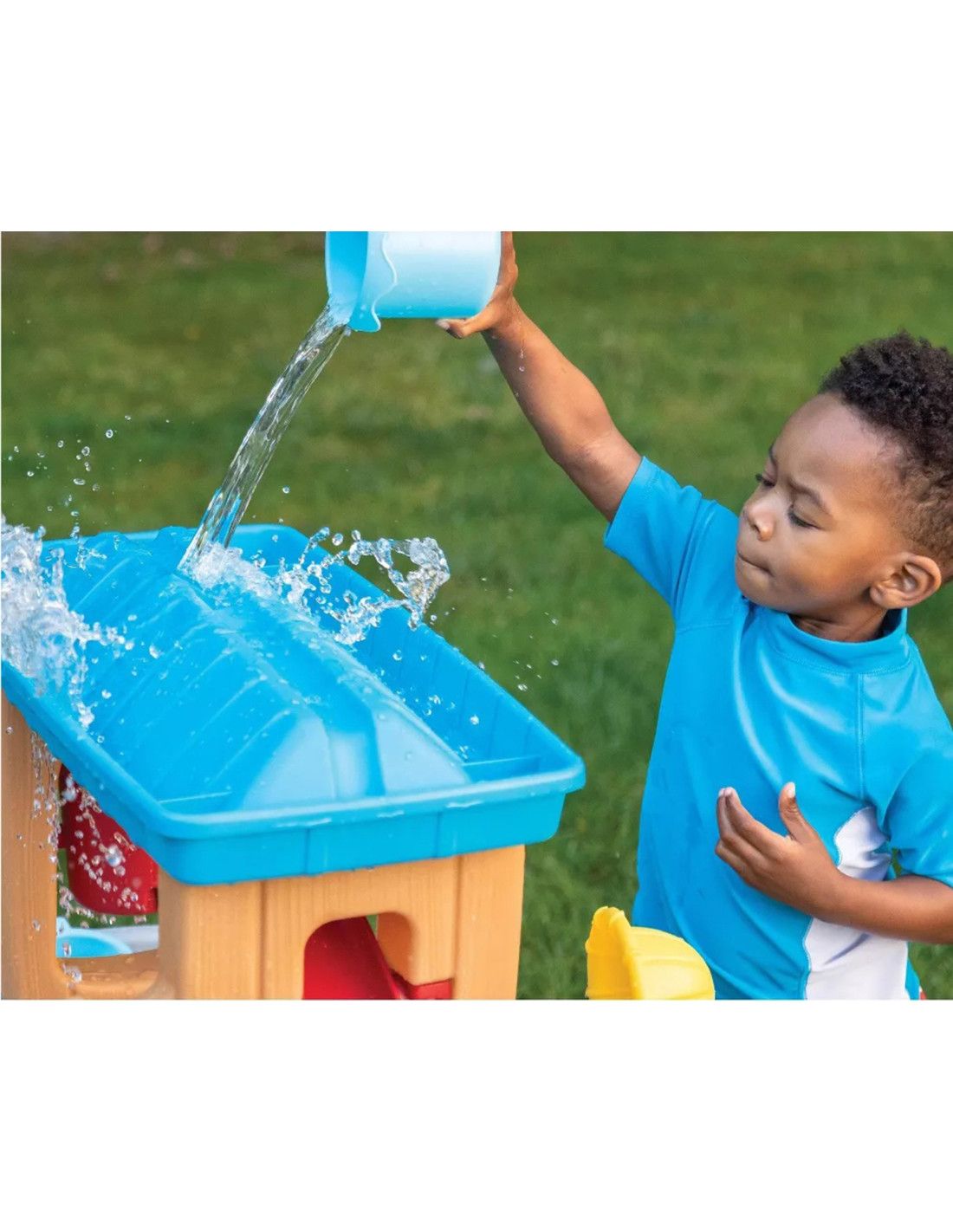 Step2 Stół Wodny z Deszczownicą Wiaderkiem i Lejkiem + Zwierzątka