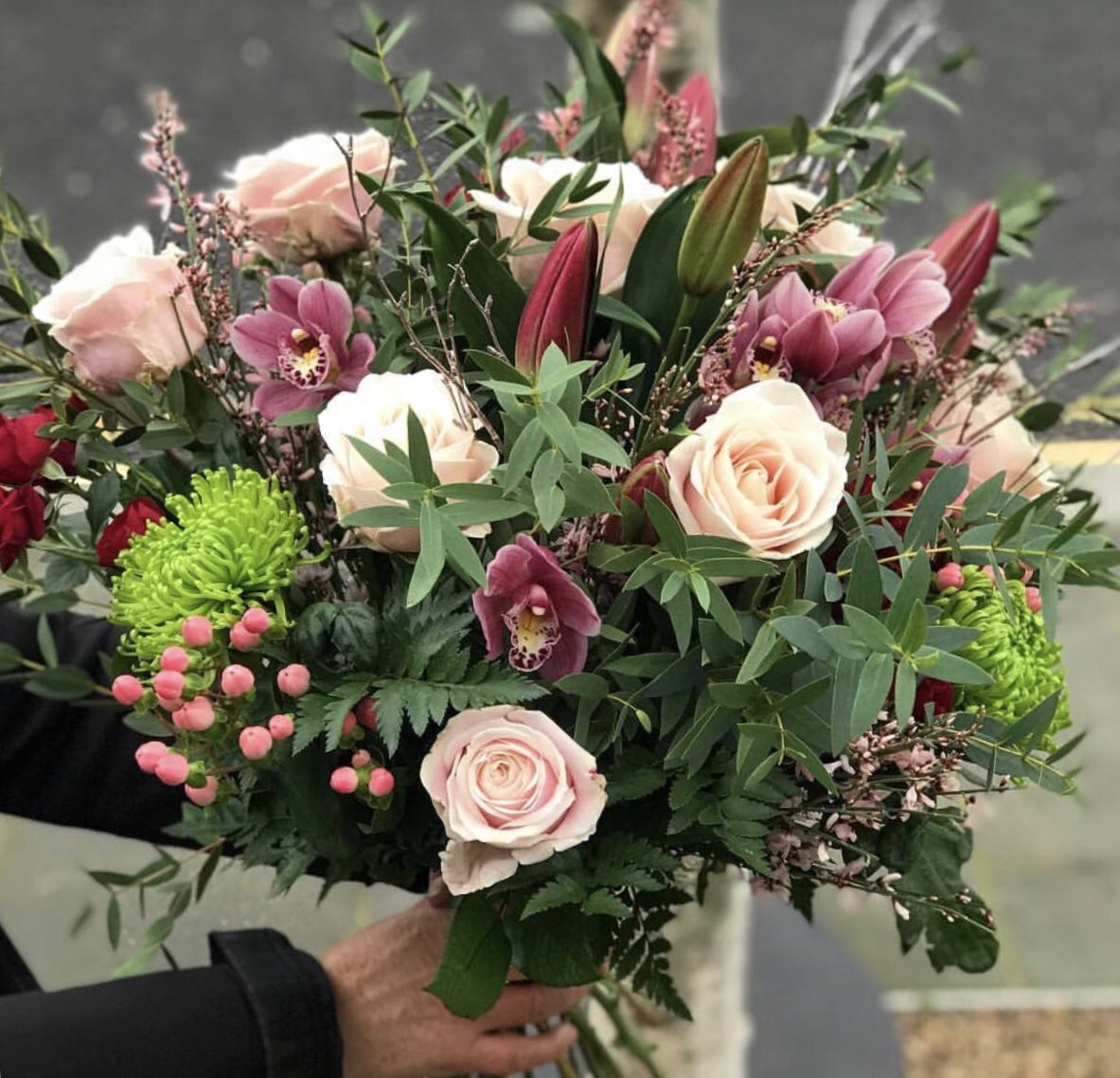 Florist Choice Bespoke Luxury Hand-Tie