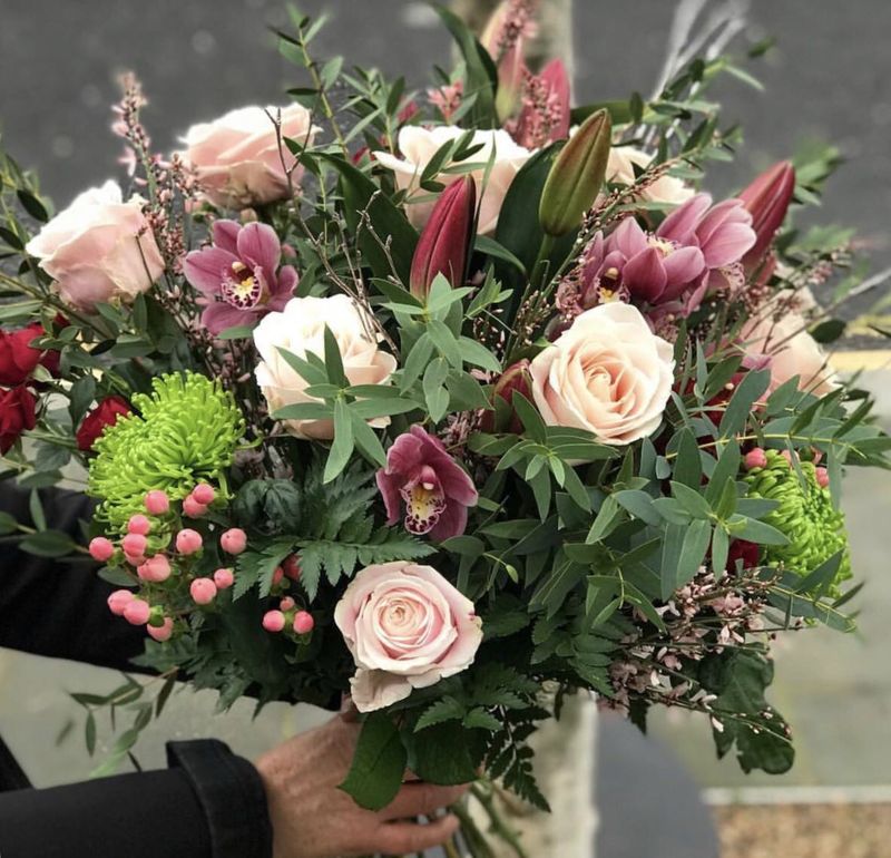 Florist Choice Bespoke Luxury Hand-Tie