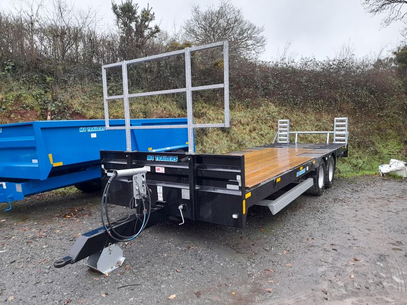 Hydraulic Beavertail low loaders