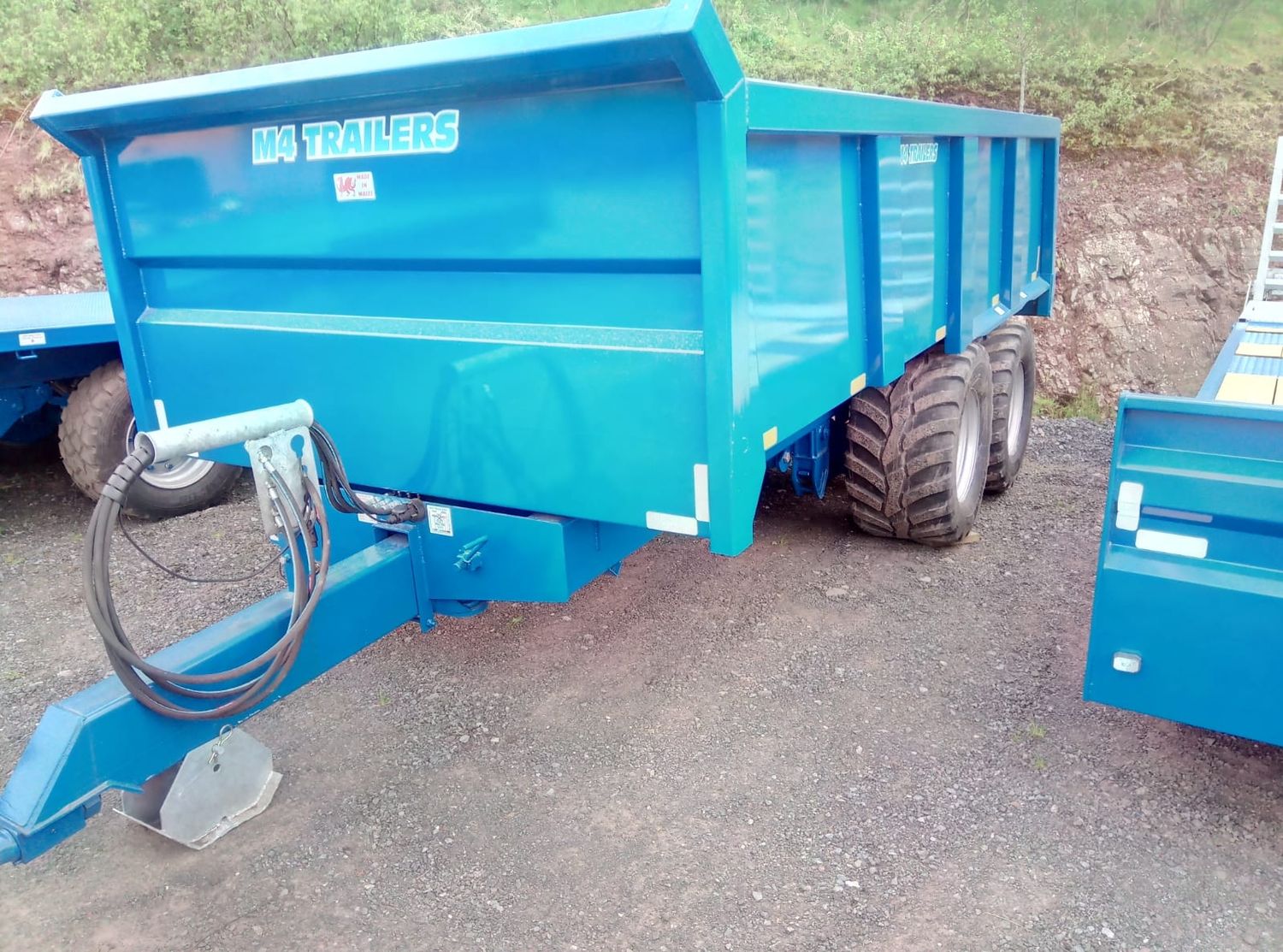 M4 square body dump trailer