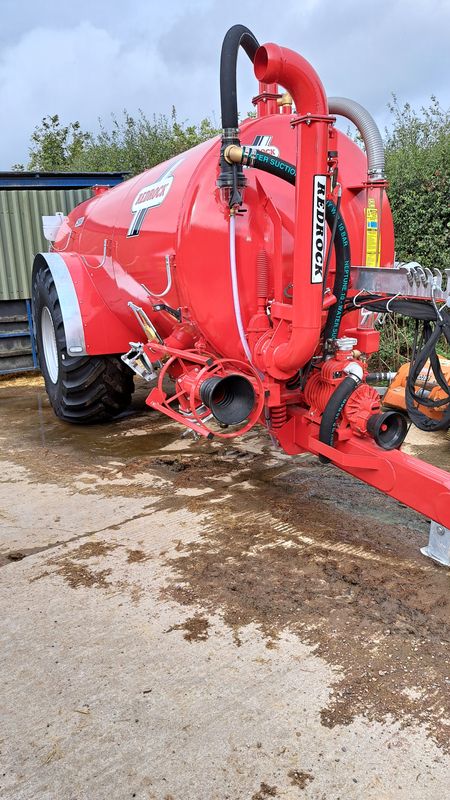 Redrock 3000 gallon slurry tanker