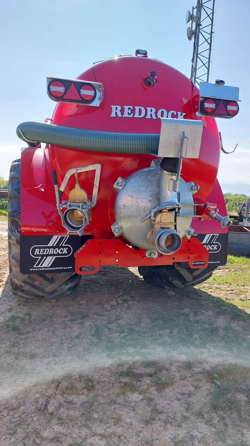 Redrock 3000 gallon slurry tanker