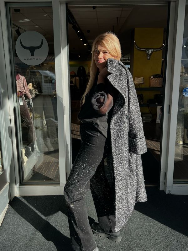 Black Sparkle Jeans mit Glitzersteinchen