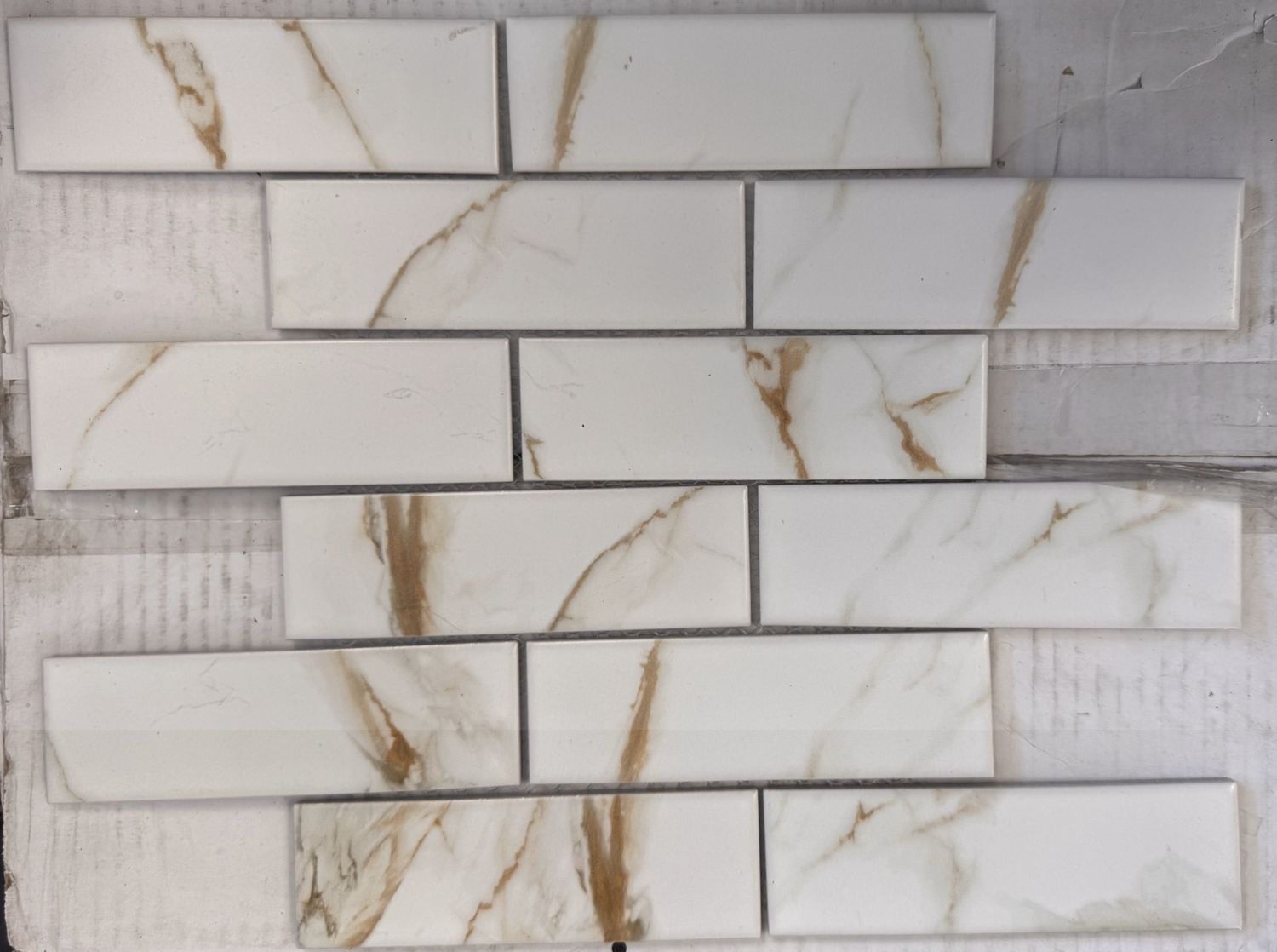 Calacatta Gold Matte Subway