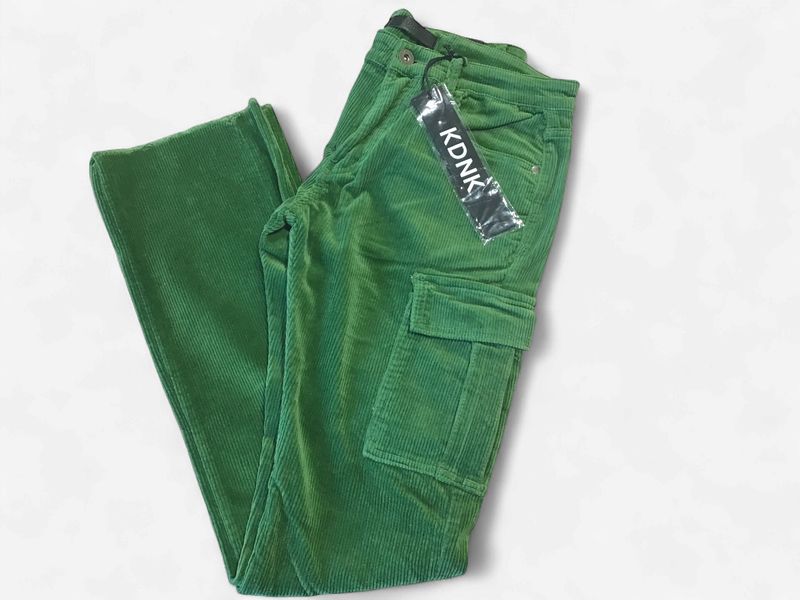 KDNK Corduroy Skinny Flare (Green)
