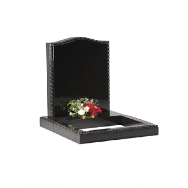 EC214 Black Granite Memorial with Rope Edging and Garden Area