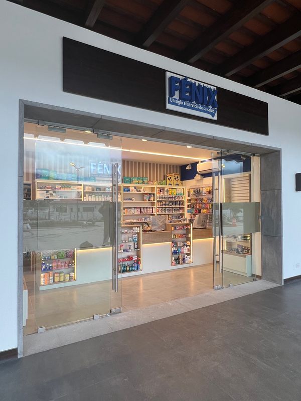Local Farmacia Fenix