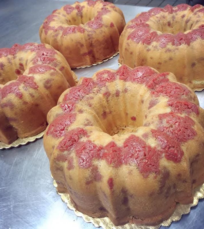 Guava Pound Cake 9.5"
