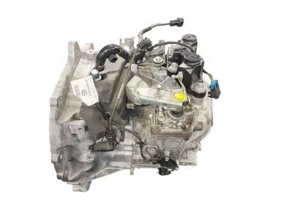 LR139716 växellåda manuell M8D27002AA Land Rover 2.0d Discovery 2014-