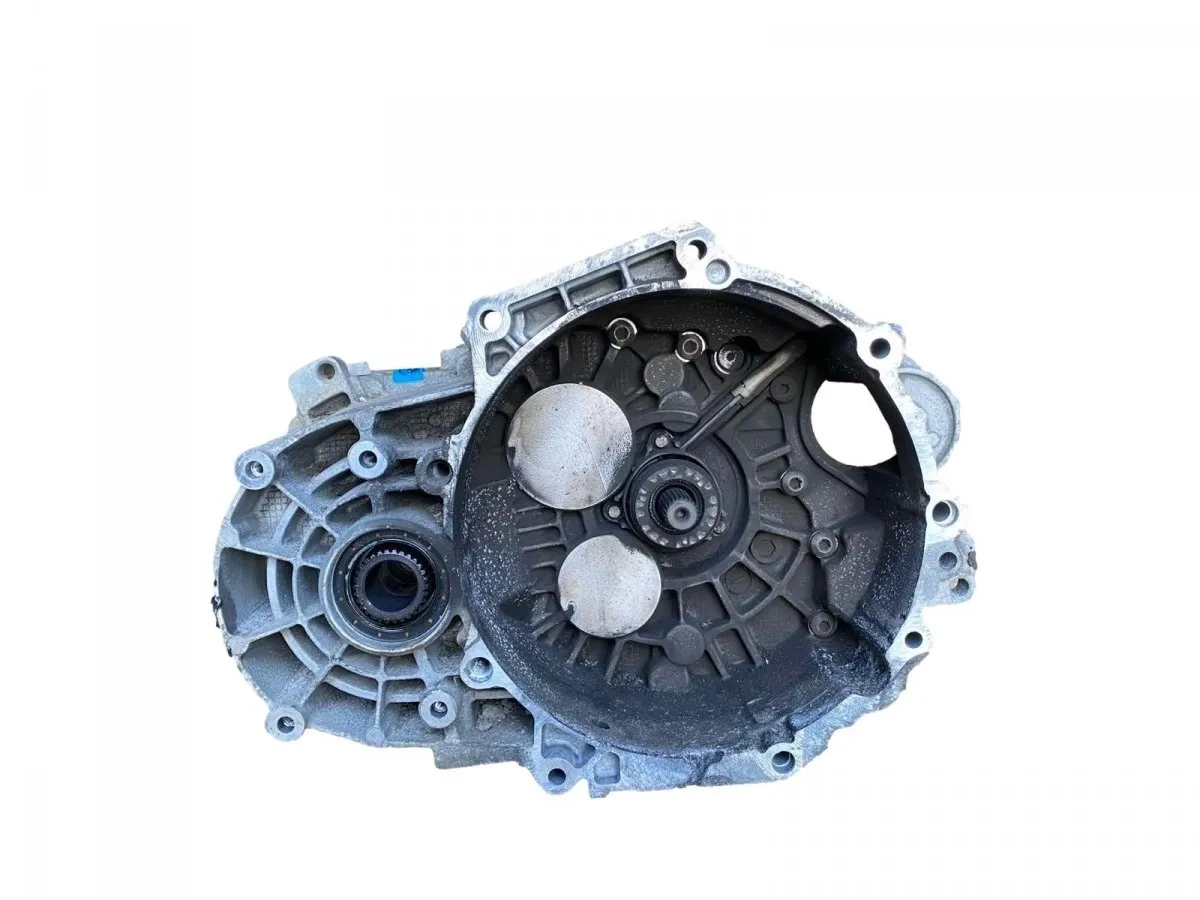 VW Passat 2.0tdi 4motion 2014- manual 6-speed gearbox QGN REJ 172 000km