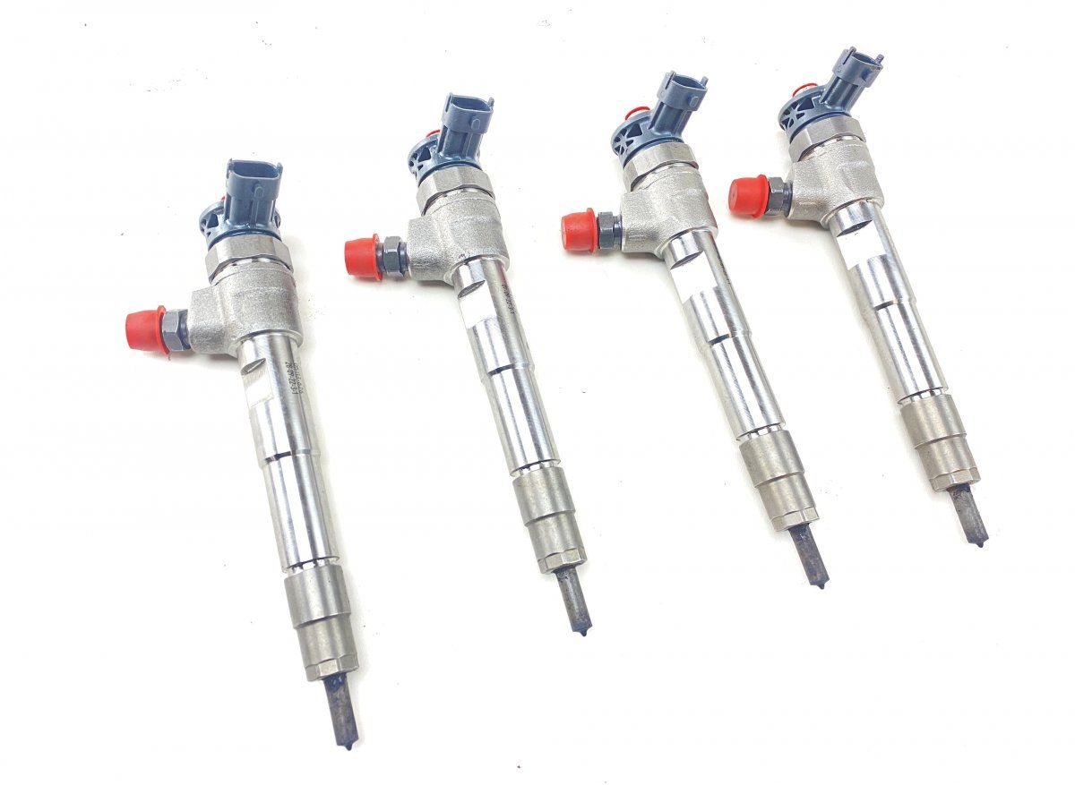 0445110800 Fuel injector set DACIA DUSTER II (2017-2024)