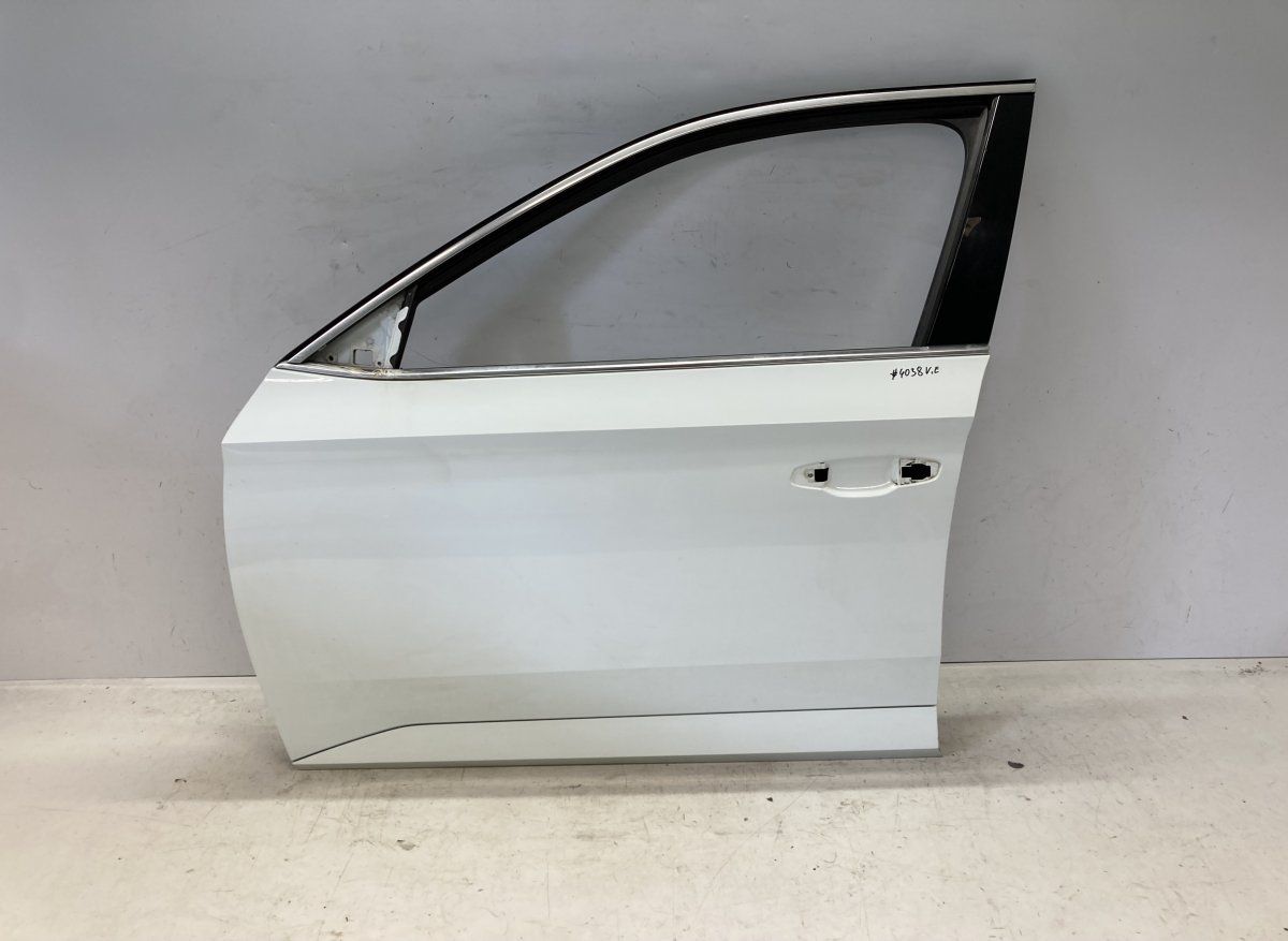 3V0831311 Door Front Left SKODA SUPERB III (3V3, 3V5) (2015-2024)