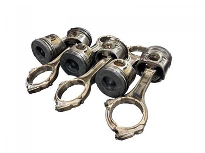 68147233AA 68147228AA Piston Kit JEEP GRAND CHEROKEE IV (WK, WK2) (2010-2021)