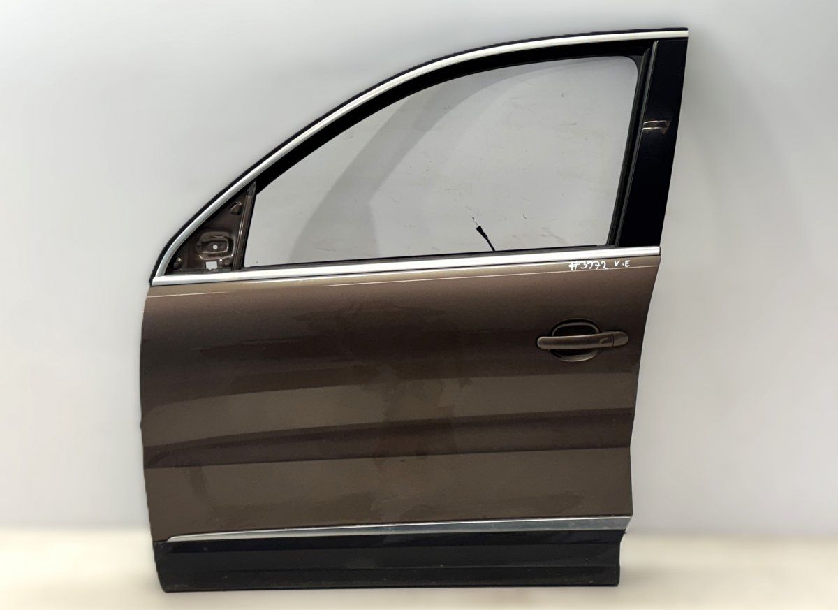 5N0831311C 5N1837729G Door Front Left VW TIGUAN I (5N) (2007-2018)