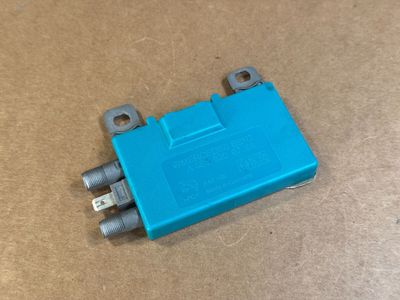 Mercedes G class W463 GENUINE Antenna Amplifier control Unit A4638200789