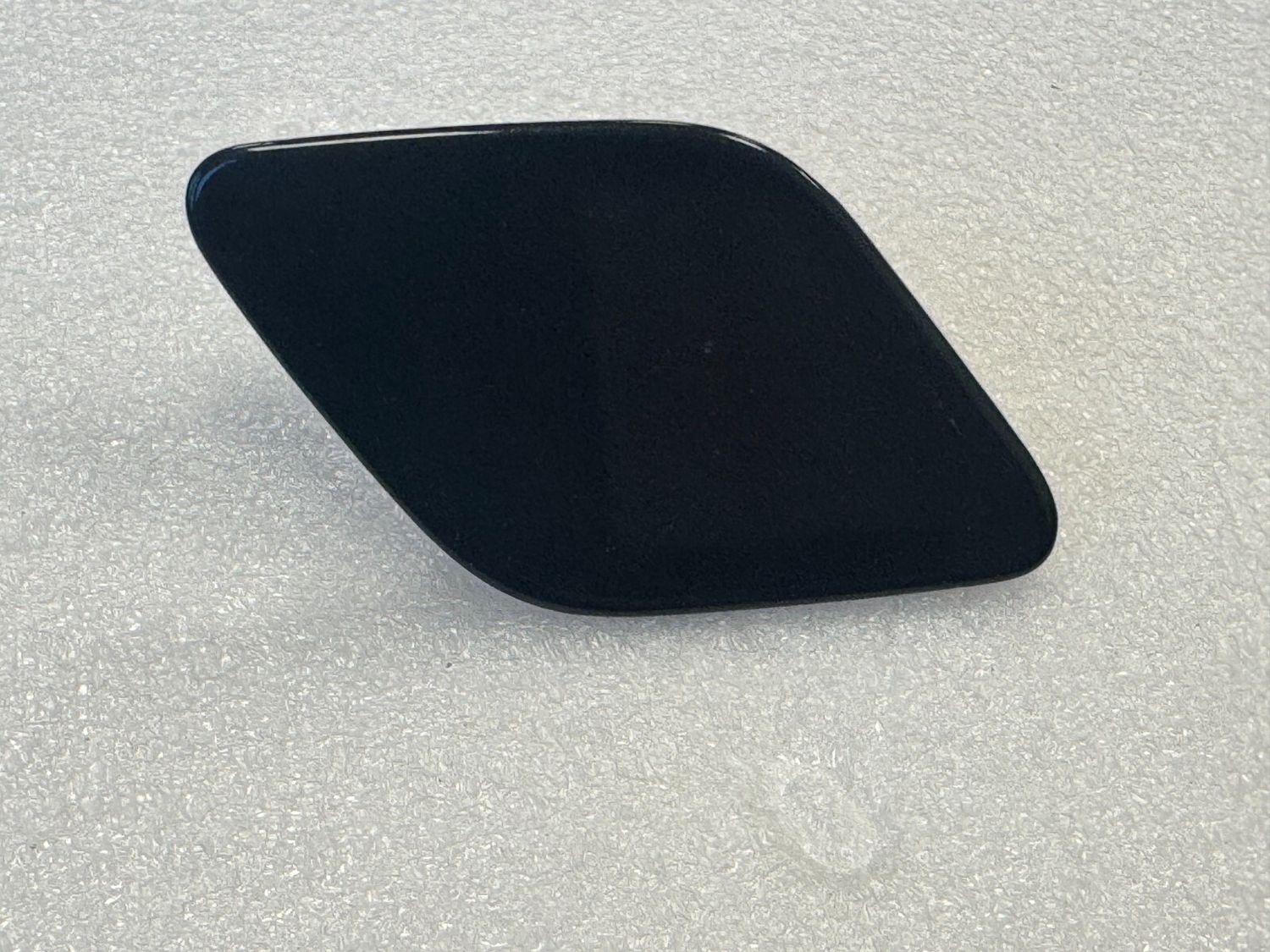 BMW E70 X5 RIGHT PASSENGER HEADLAMP WASHER WIPER SPRAY NOZZLE ACTUATOR COVER CAP