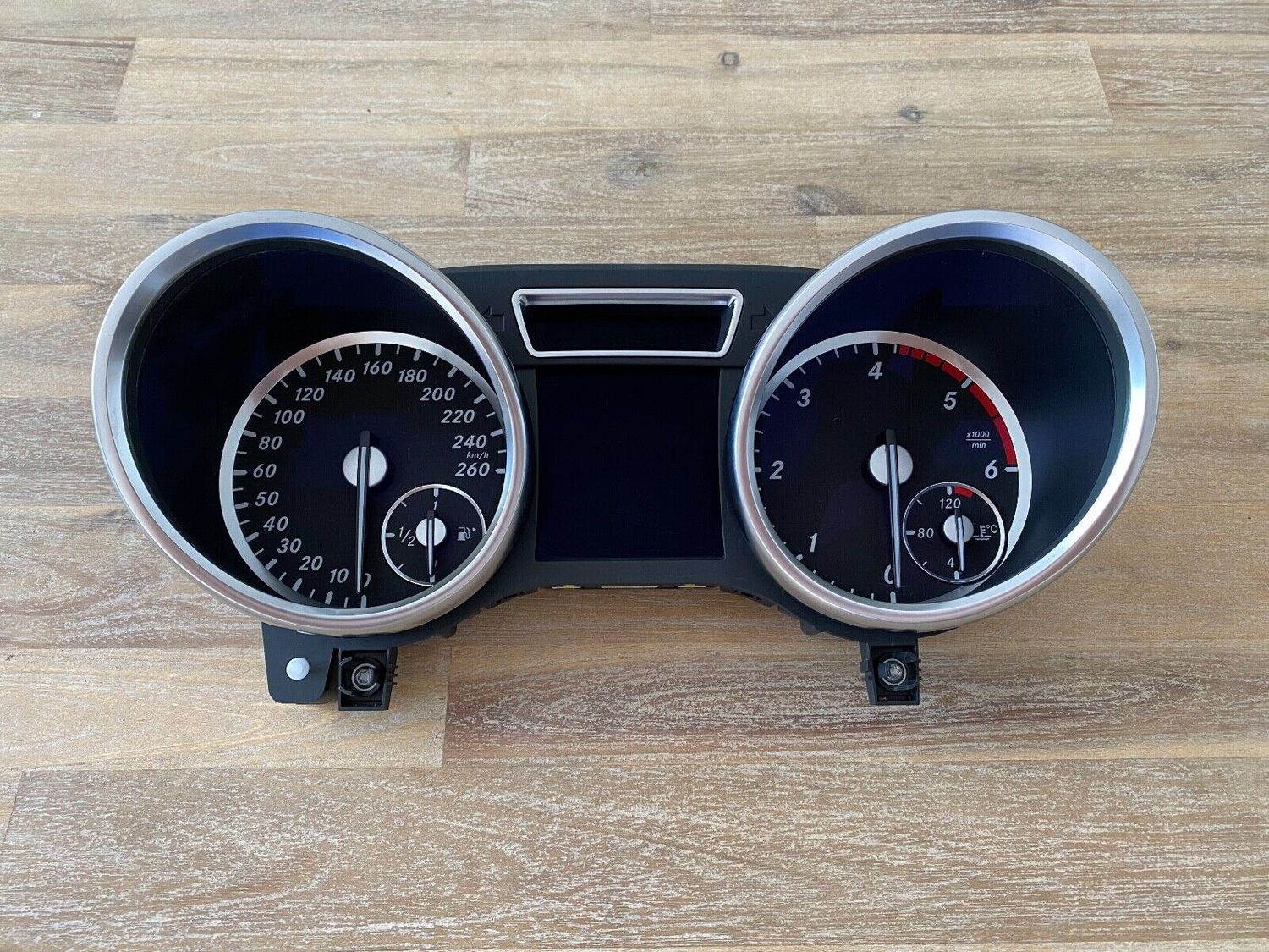Mercedes G class W463 GENUINE INSTRUMENT CLUSTER SPEEDOMETER