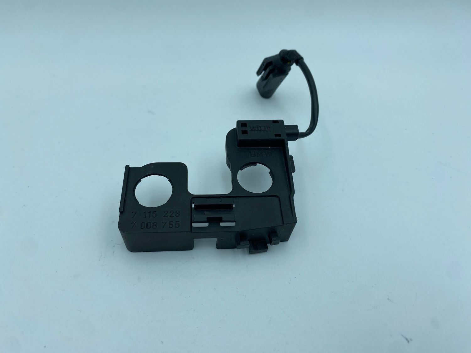 BMW 1 3 5 6 X1 X3 E-SERIES BONNET HOOD CATCH LOCK PLASTIC TRIM Cover