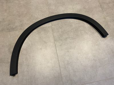 Garniture de passage de roue arrière gauche OEM BMW X5 G05 51777441049