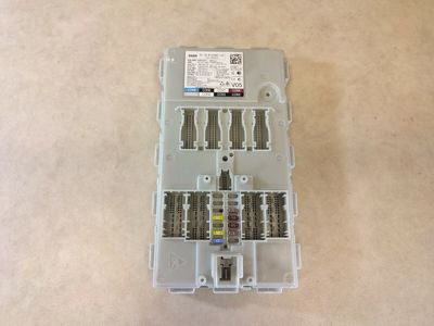 BMW G-SERIES G30 G11 G12  BDC CONTROL MODULE BODY DOMAIN CONTROLLER V06