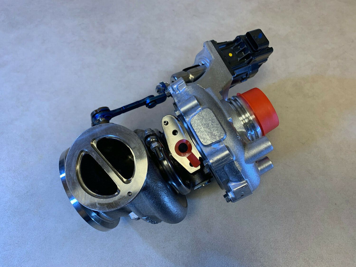 BMW 5 7 X5 X7 G30 G11 G12 G05 G07 GENUINE NEW Turbo Charger 5.0i