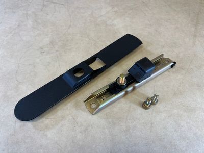 Mercedes G klasa W463 OEM Przód/Tył RH/LH Regulacja wysokości pasa bezpieczeństwa szyna 02-12