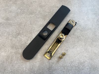 Mercedes G class W463 OEM преден/заден десен/ляв регулатор на височината на предпазния колан 02-12