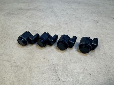 4 szt. zestaw czujników parkowania PDC przód lub tył BMW E70 X5 E71 X6 czarny 66202180495