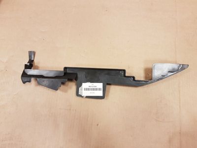 GENUINE AUDI A6 C5 4.2 - RADIATOR AIR GUIDE SHROUD - PASSENGER SIDE 4B3121284