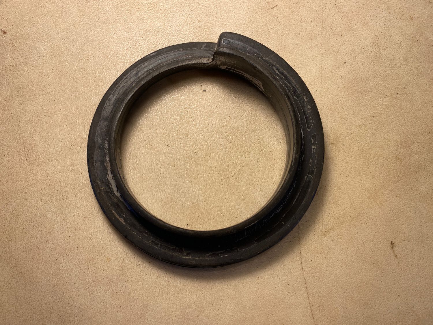 OEM BMW 5 6 7 Series E28 E24 E23 REAR SPRING PAD 33521117504