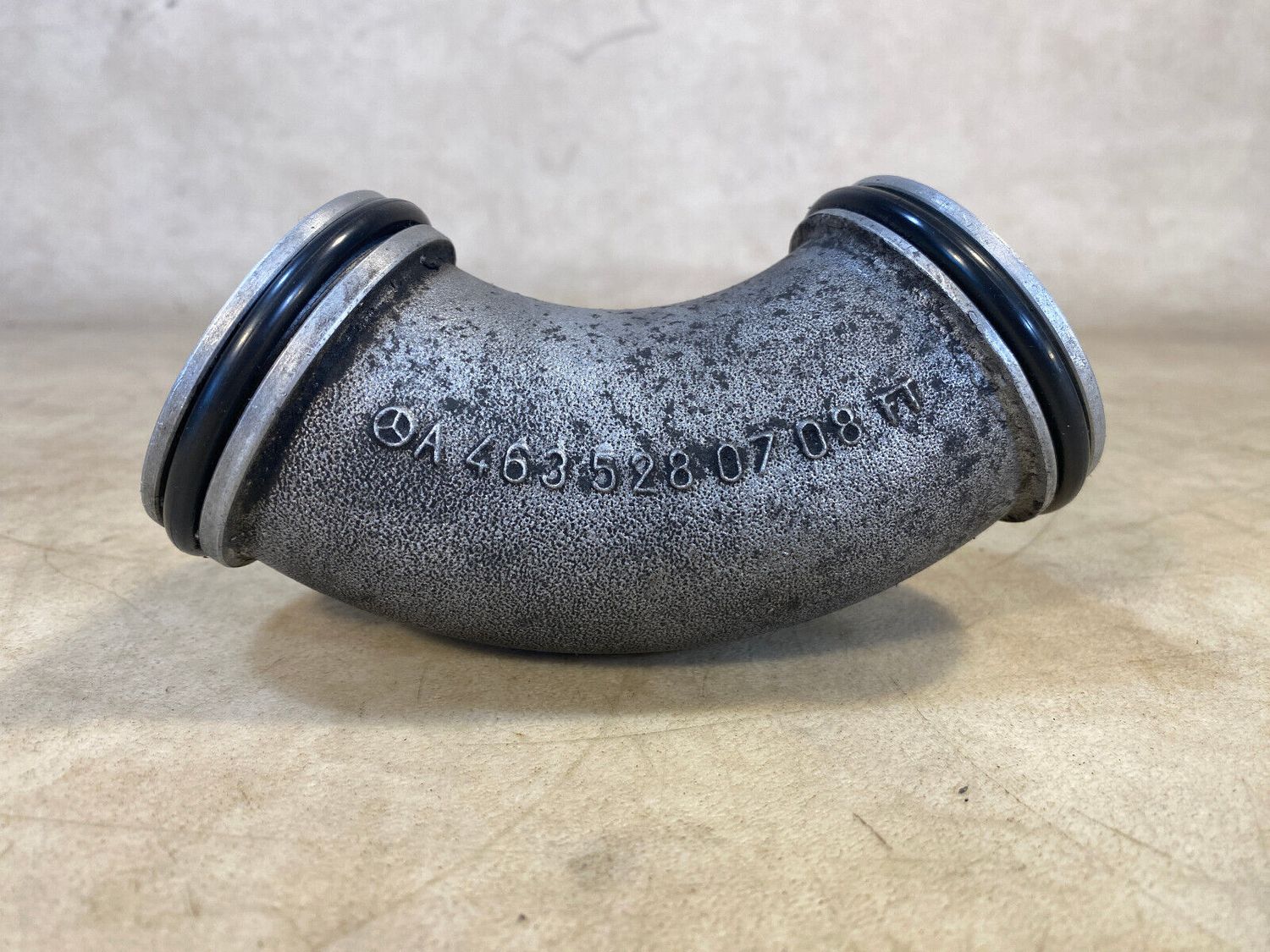 Mercedes G class W463 4.0 400 CDI Genuine Intepcooler Intake Pipe A4635280308