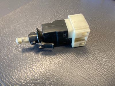 Mercedes G class W463 GENUINE Brake Light Switch A0015456409