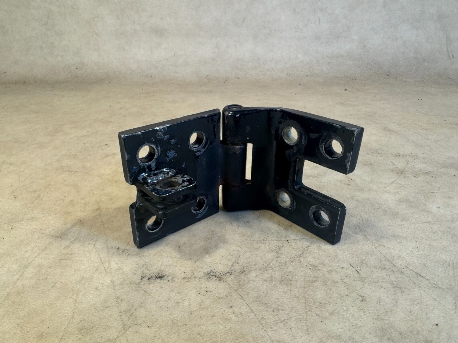 Genuine Mercedes W463 G class Right Door Hinge A4637200137