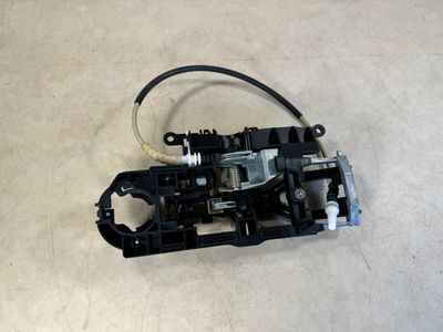 Oryginalna klamka zewnętrzna drzwi lewa BMW 5 F07 F10 F11 6 F12 F13 7 F01 F02