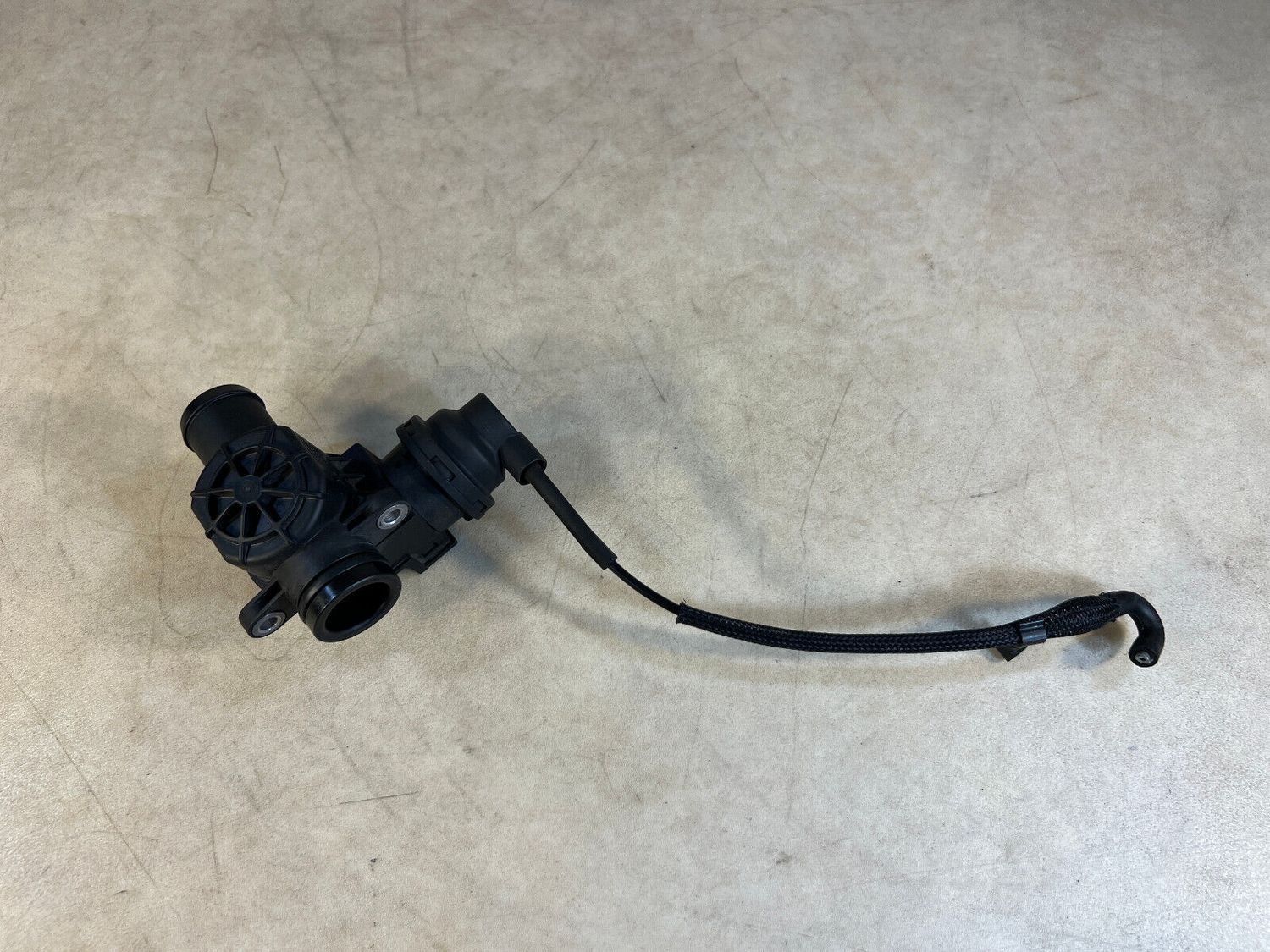 Porsche 911 991 Cayman 981 982 718 Engine Coolant Pressure Valve 9A110655504