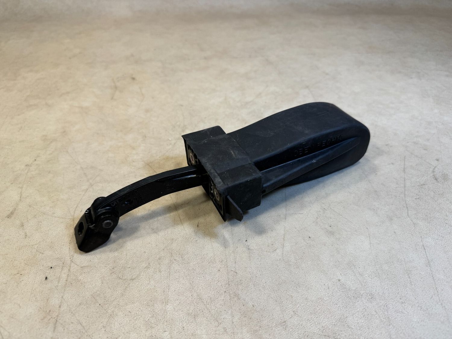 Genuine BMW 5 Series F10 F11 REAR LEFT SIDE DOOR CHECK STRAP STOPPER 51227182019