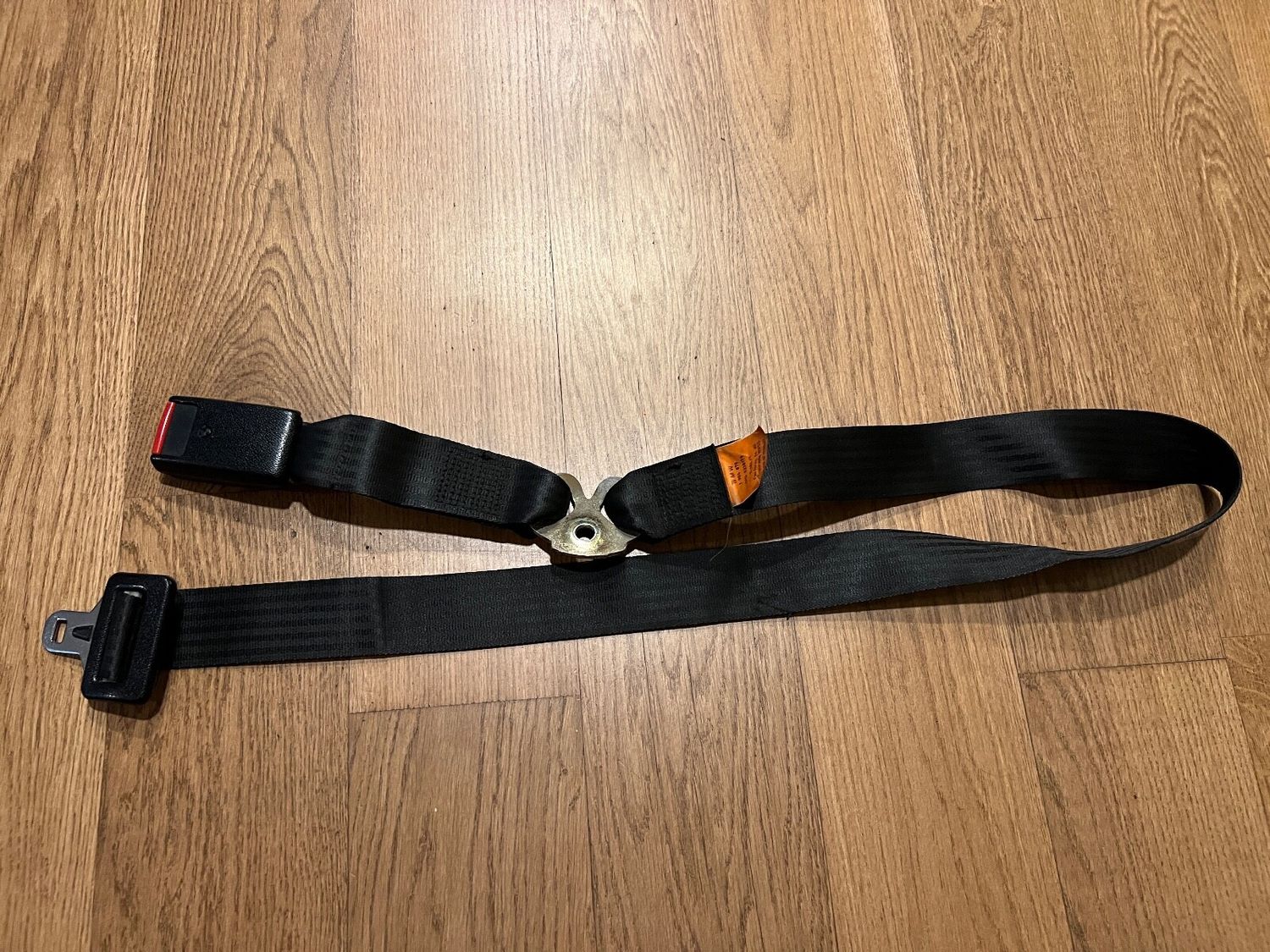 BMW 3 E30 5 E28 7 E23 GENUINE Rear Center Seat Belt + Lock